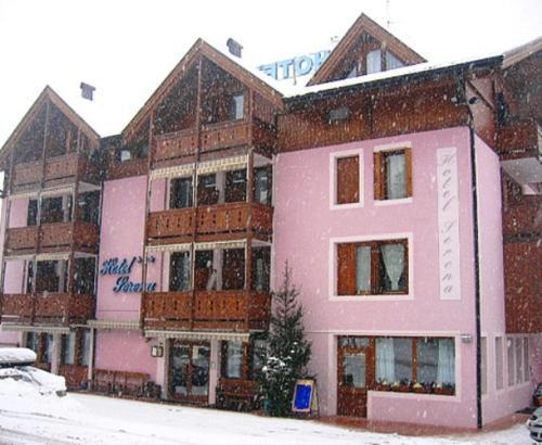 Hotel Serena Dimaro Kültér fotó