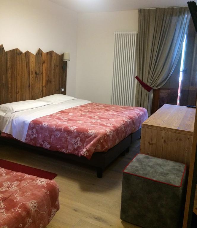 Hotel Serena Dimaro Kültér fotó